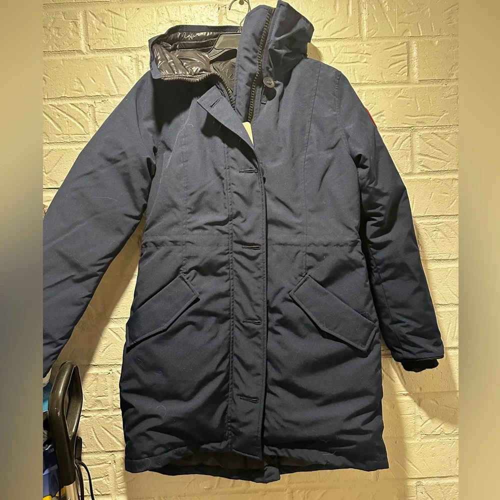 NWT New Canada Goode Rossclaire Down Parka in Atlantic Navy Size Small - Picture 3 of 10